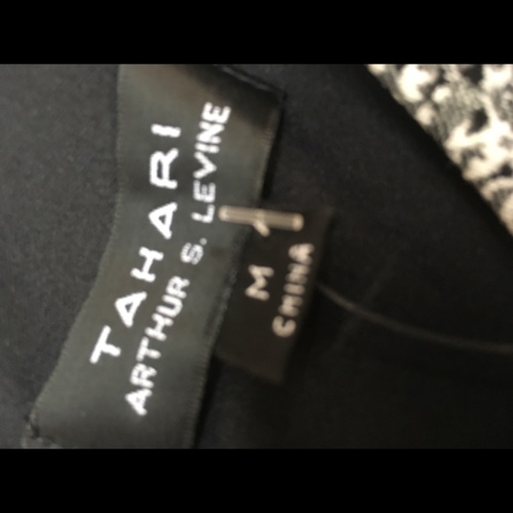 NWT Tahari print dress. Size M - Picture 3 of 4